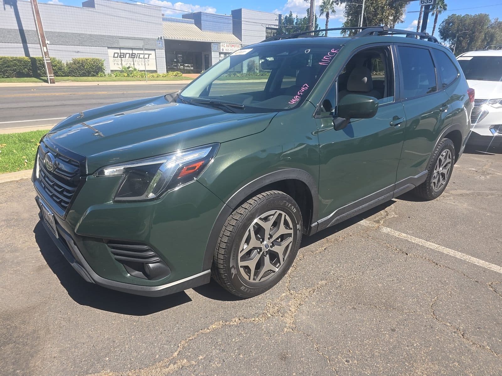 2022 SUBARU FORESTER Premium