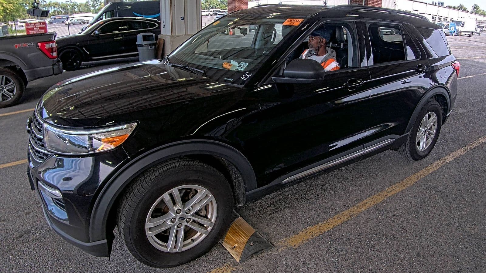 2021 FORD EXPLORER XLT 1