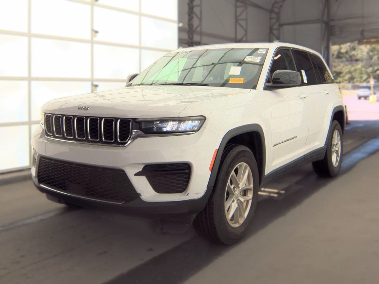 2023 JEEP GRAND CHEROKEE Laredo