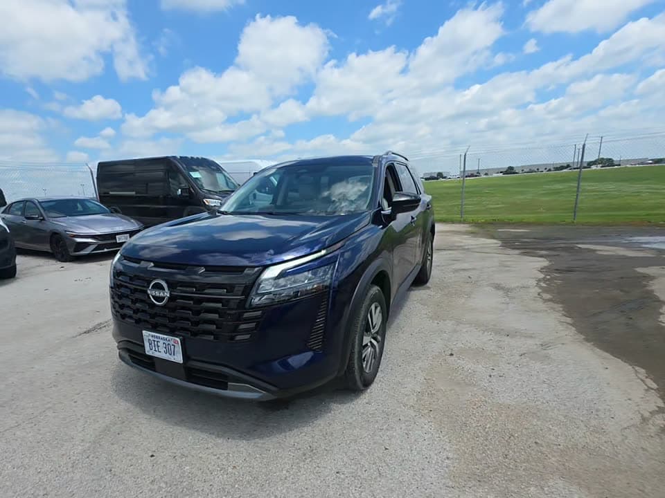 2026 NISSAN PATHFINDER SL