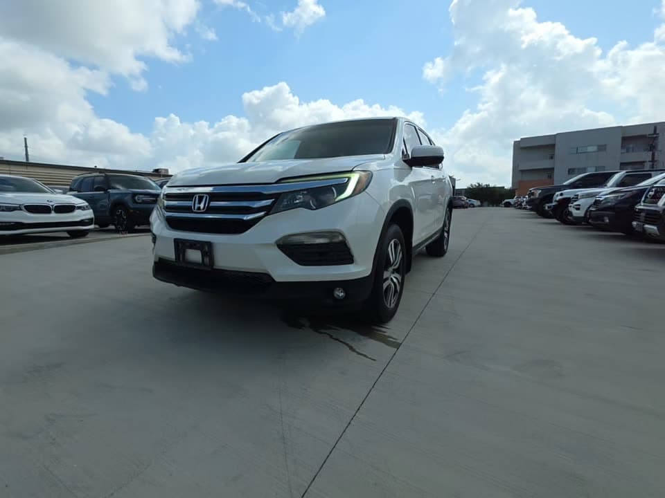 2017 HONDA PILOT EX 1