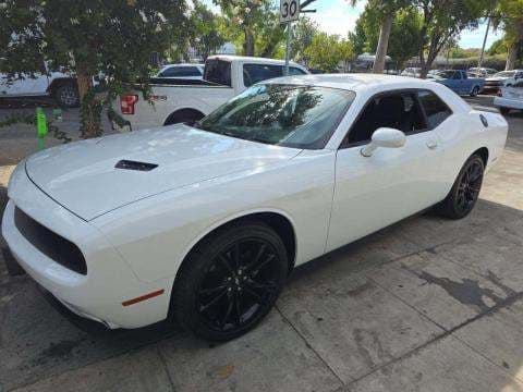 2018 DODGE CHALLENGER SXT 1