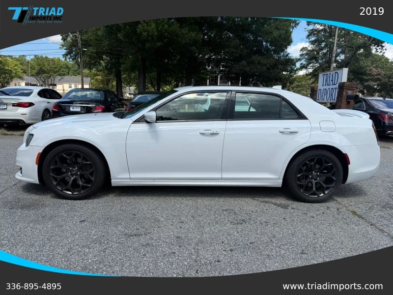2019 CHRYSLER 300 S