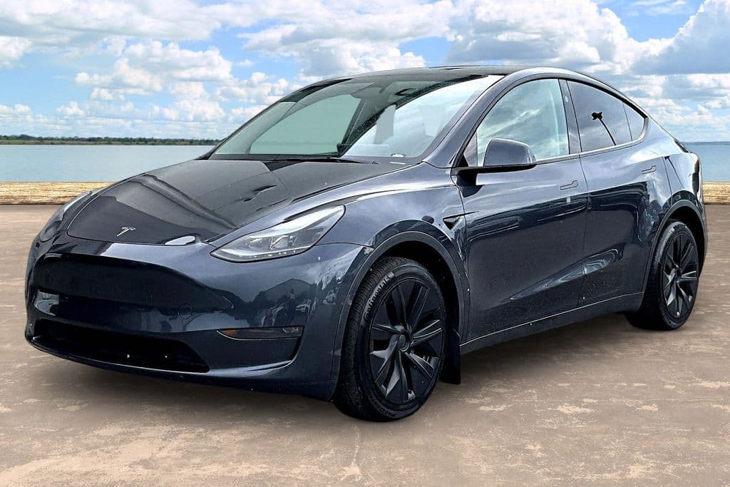 2025 TESLA MODEL Y LONG Range