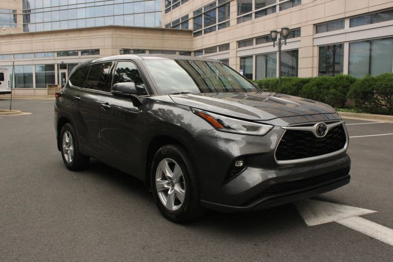 2021 TOYOTA HIGHLANDER LE
