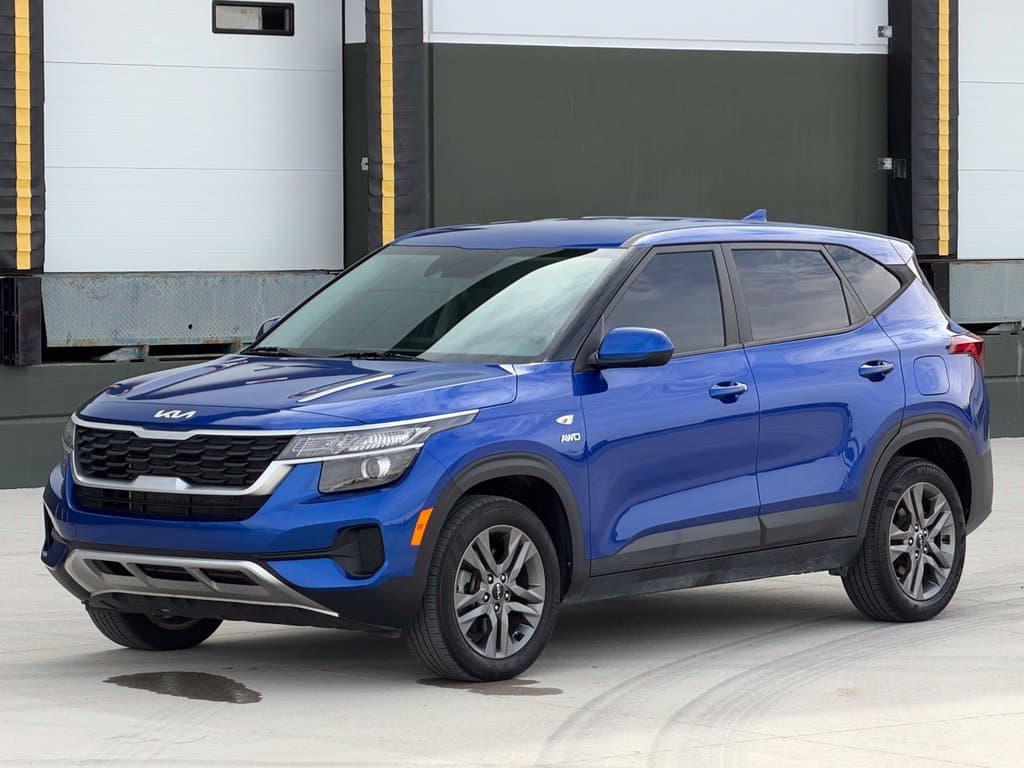 2023 KIA SELTOS LX