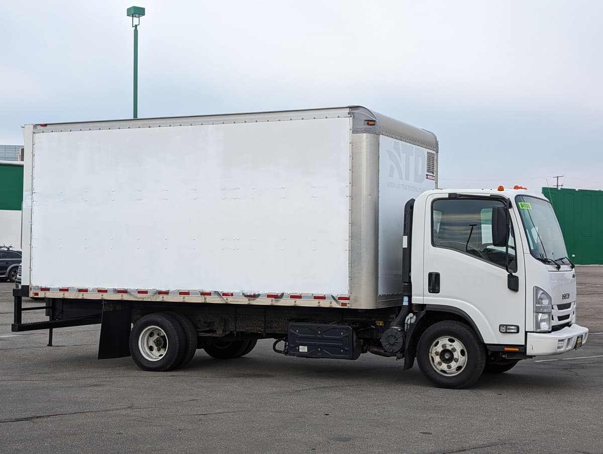 2018 ISUZU NPR