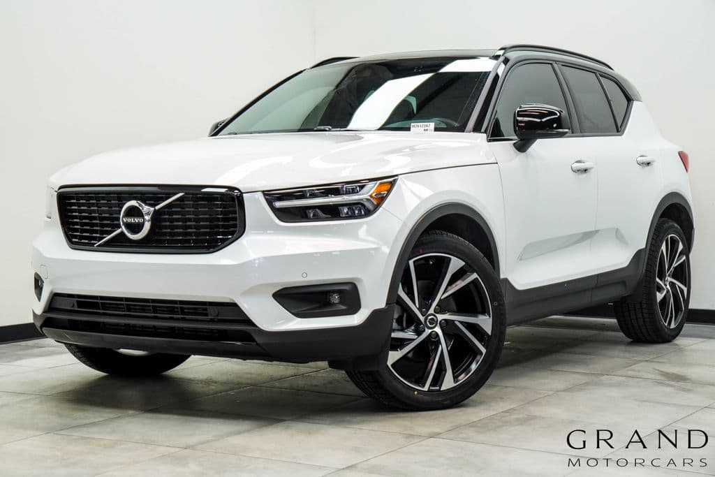 2021 VOLVO XC40 T5 R-Design