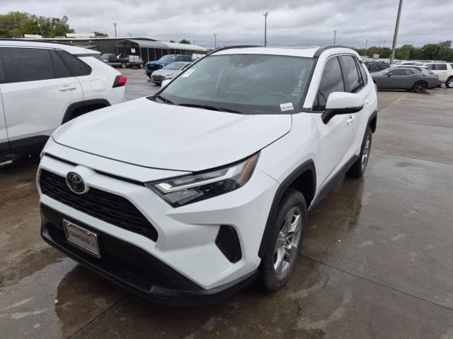 2023 TOYOTA RAV4 XLE
