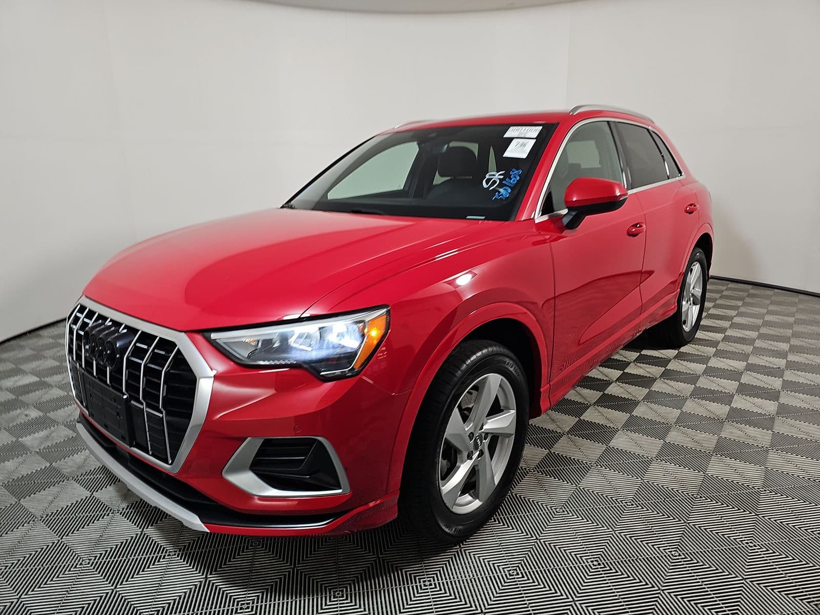 2020 AUDI Q3 2.0T Premium