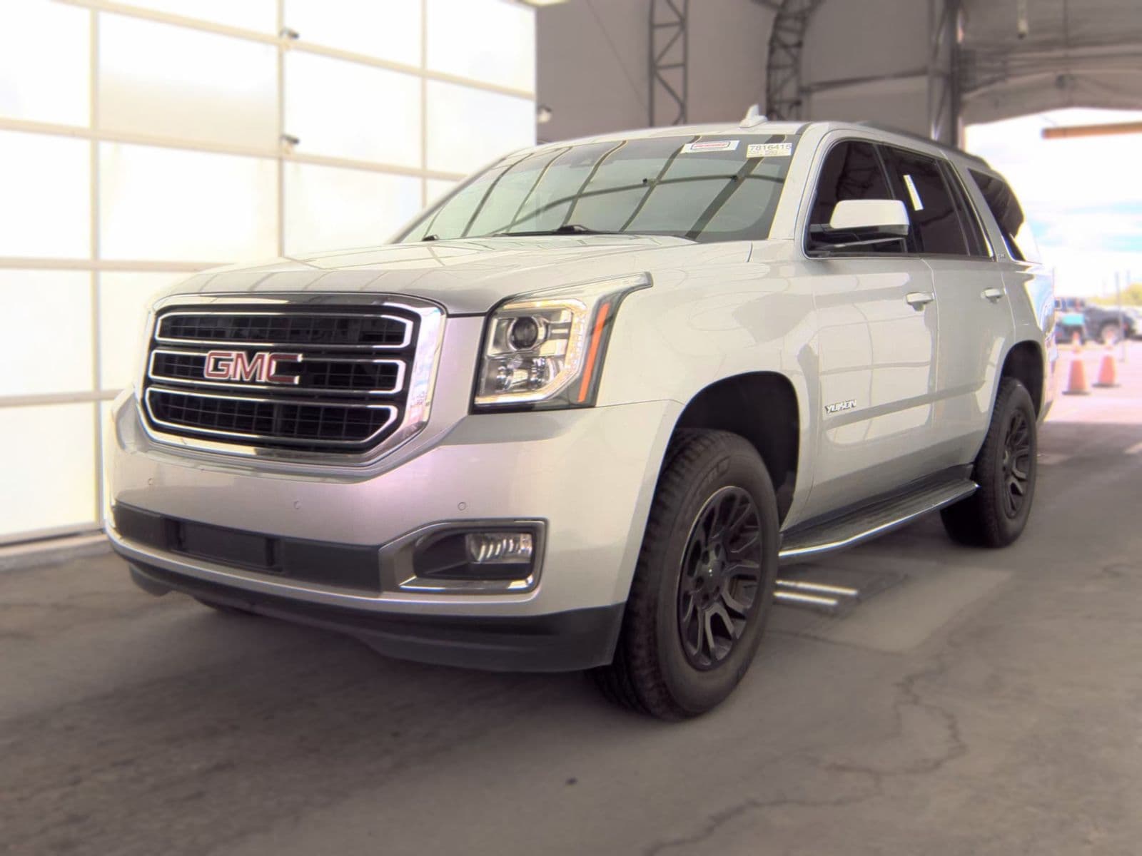 2017 GMC YUKON SLE