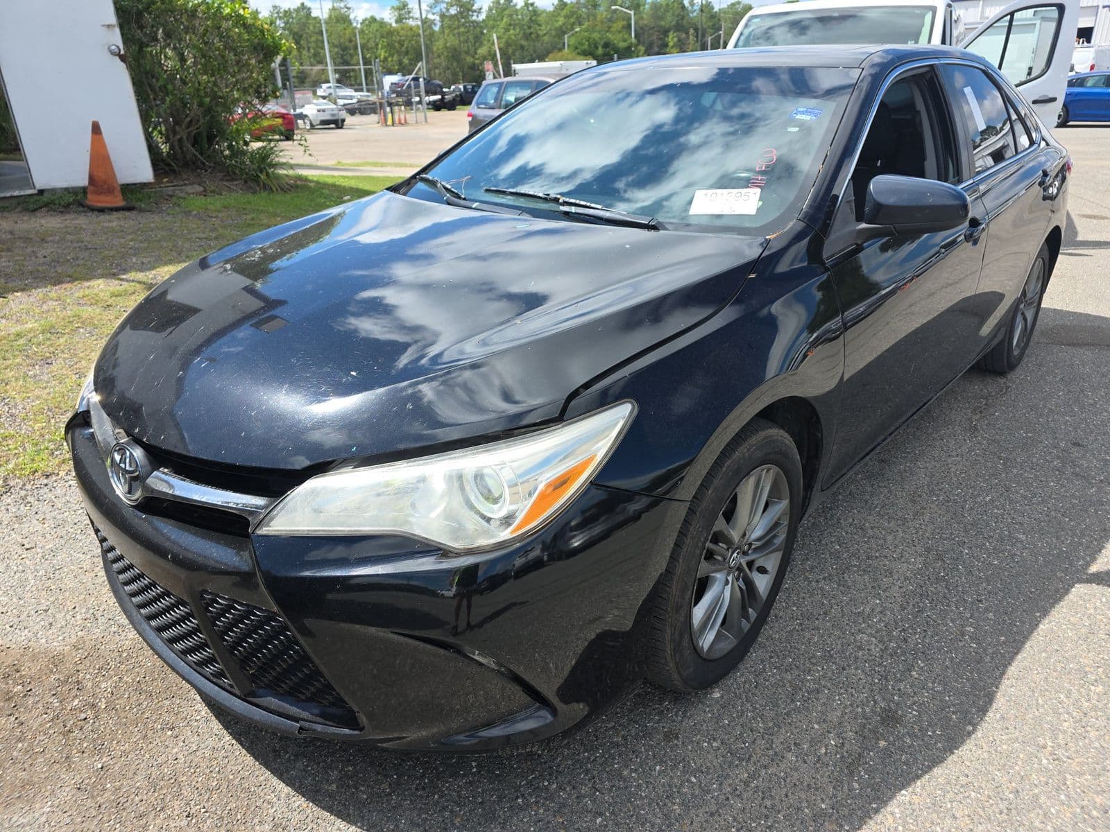 2017 TOYOTA CAMRY SE