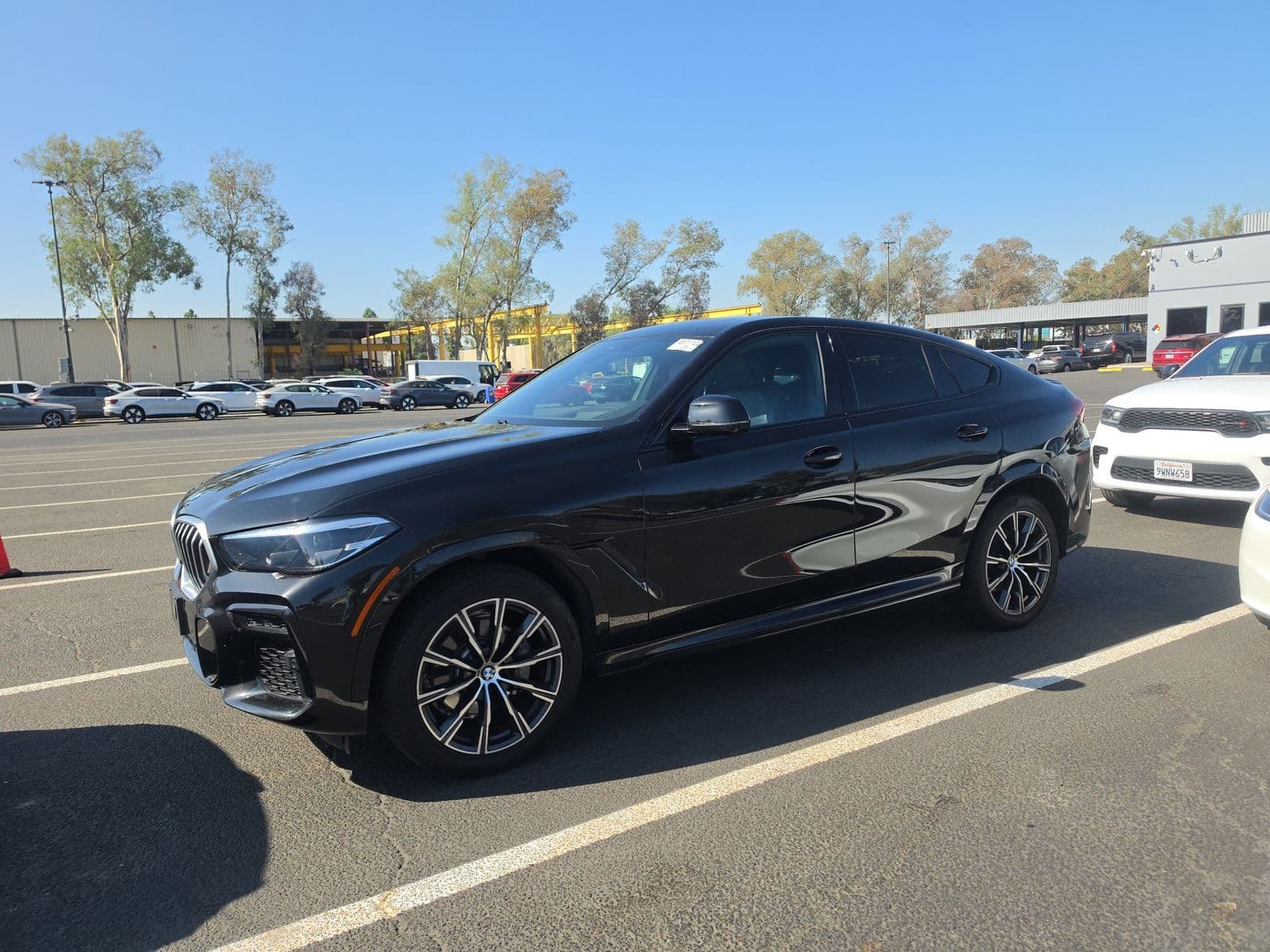 2023 BMW X6 xDrive40i