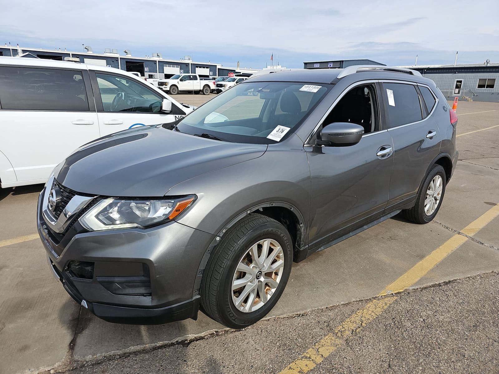 2017 NISSAN ROGUE SV