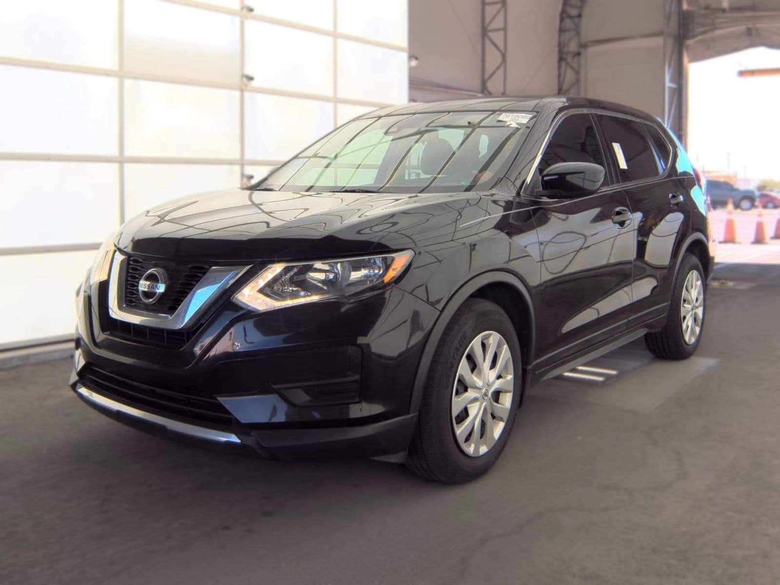 2019 NISSAN ROGUE S