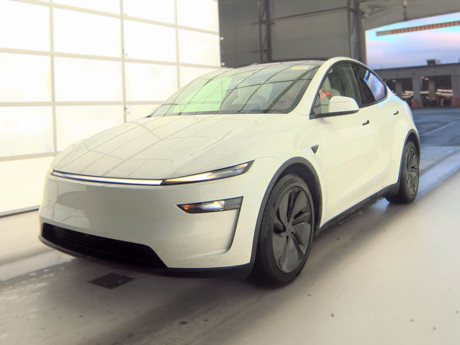 2026 TESLA MODEL Y LONG Range