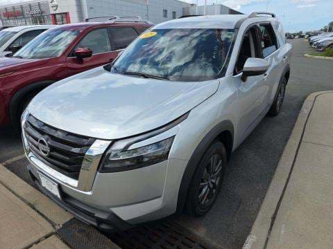 2025 NISSAN PATHFINDER SV