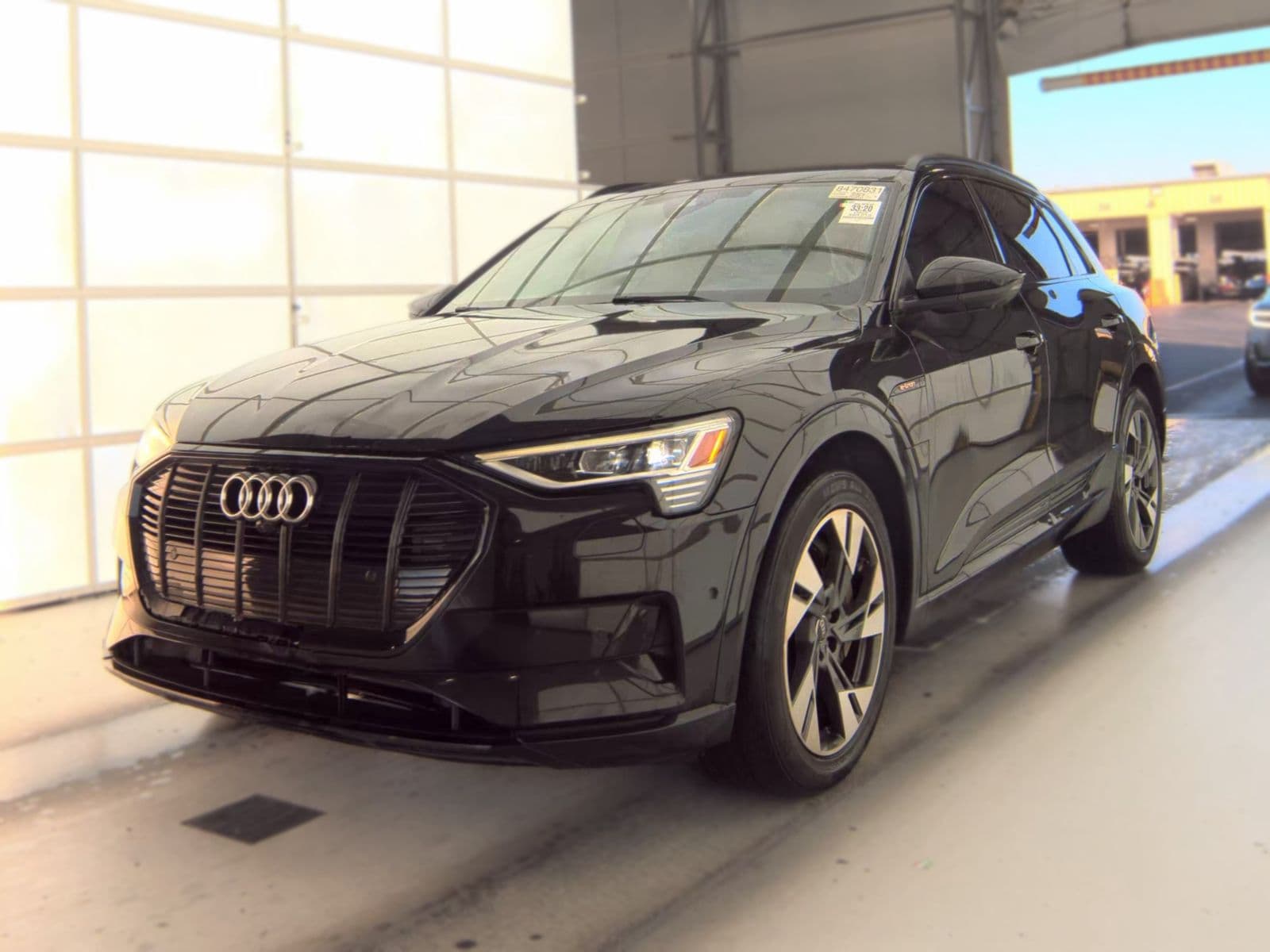 2022 AUDI E-TRON Premium