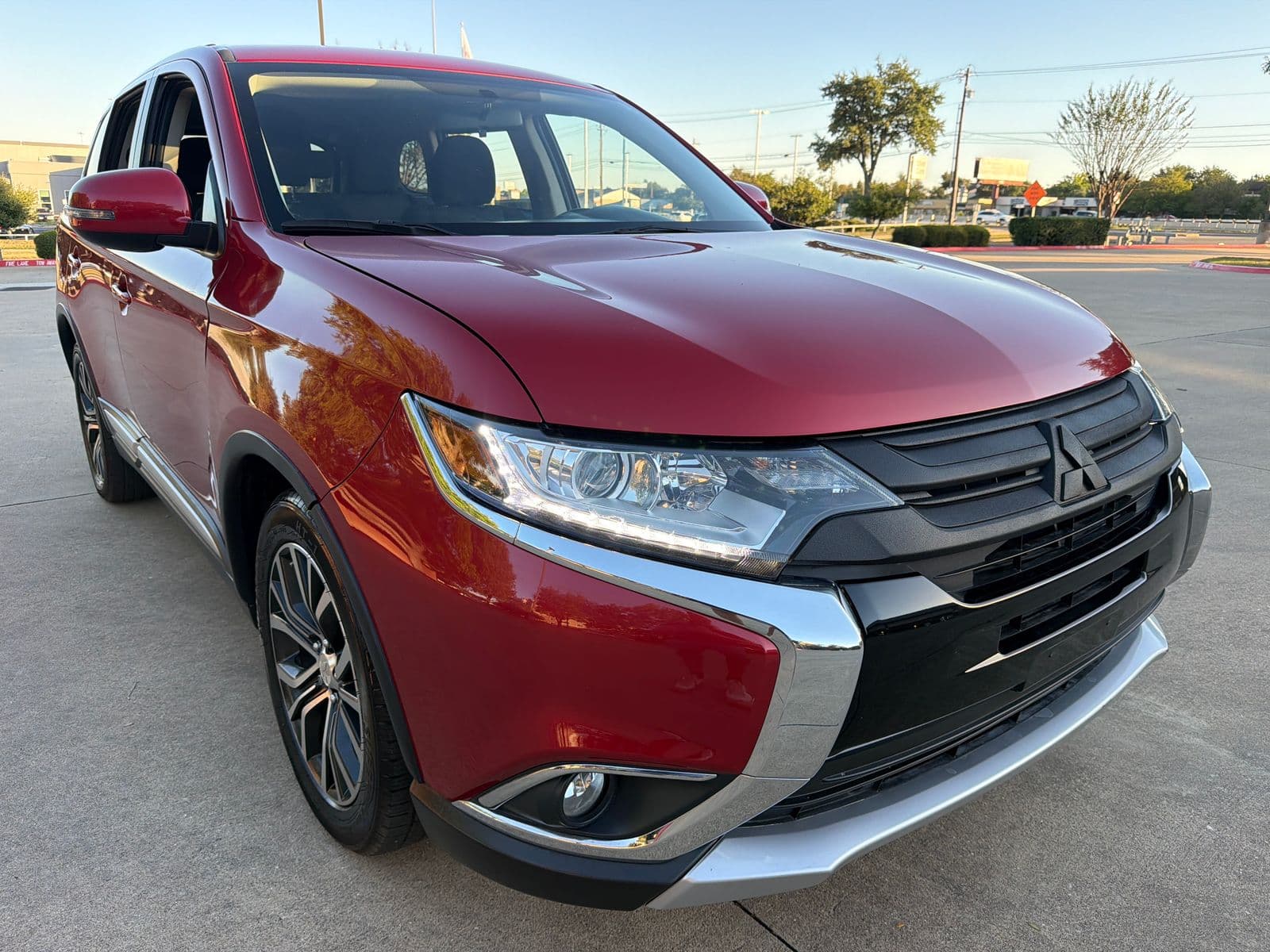 2018 MITSUBISHI OUTLANDER SE