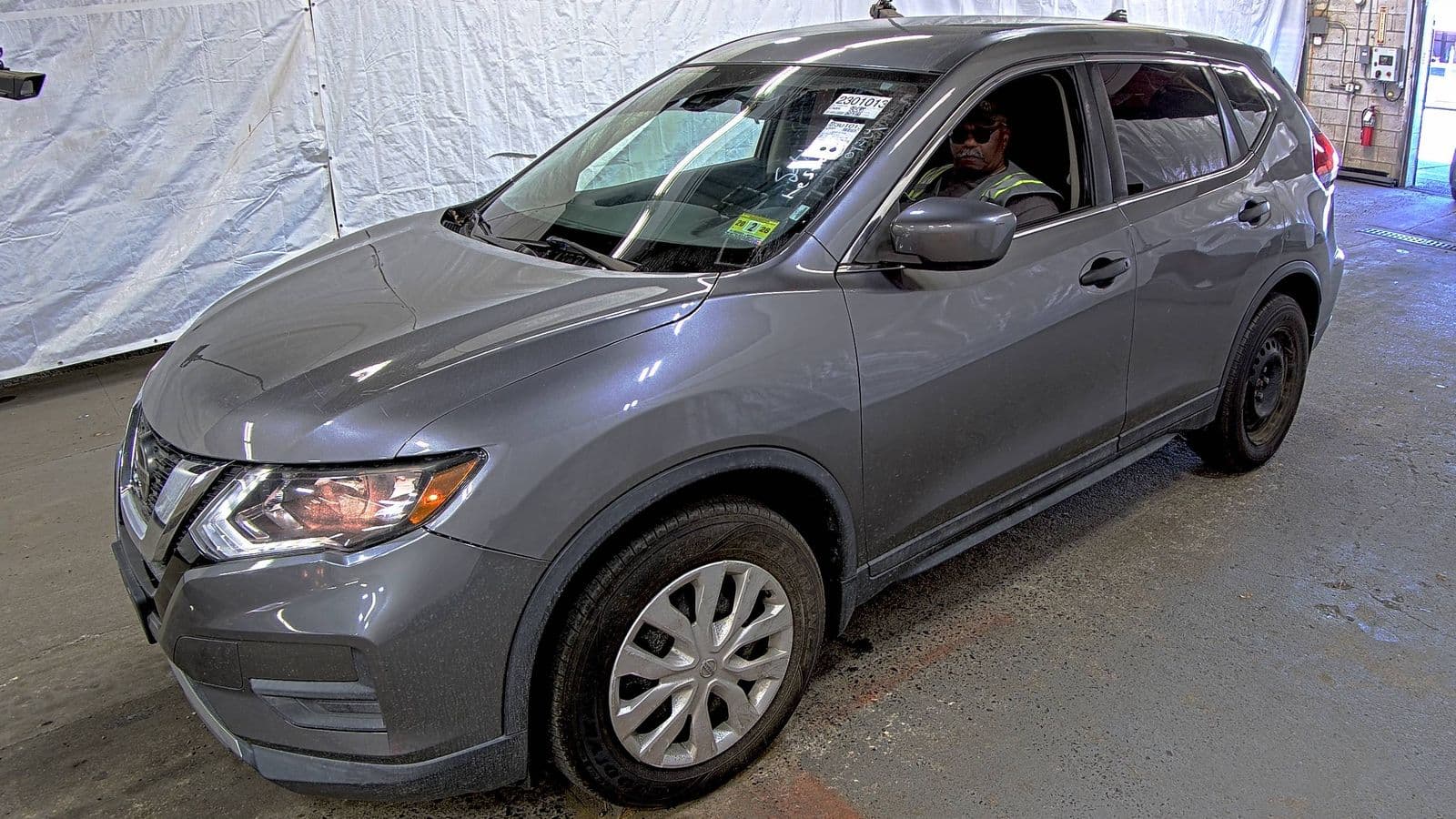 2019 NISSAN ROGUE S