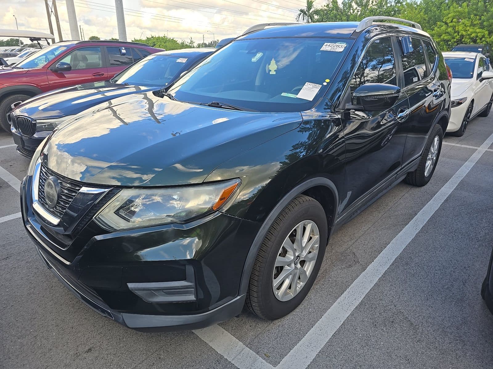 2019 NISSAN ROGUE SV