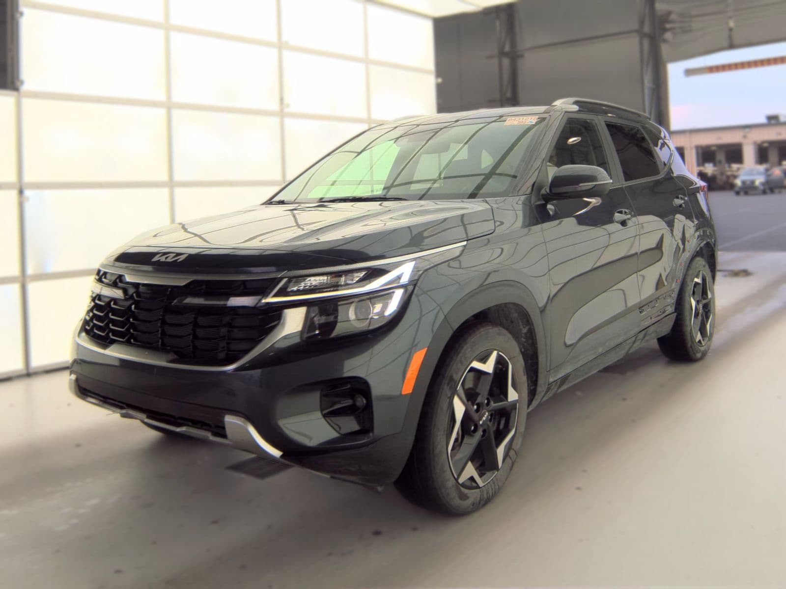2025 KIA SELTOS EX
