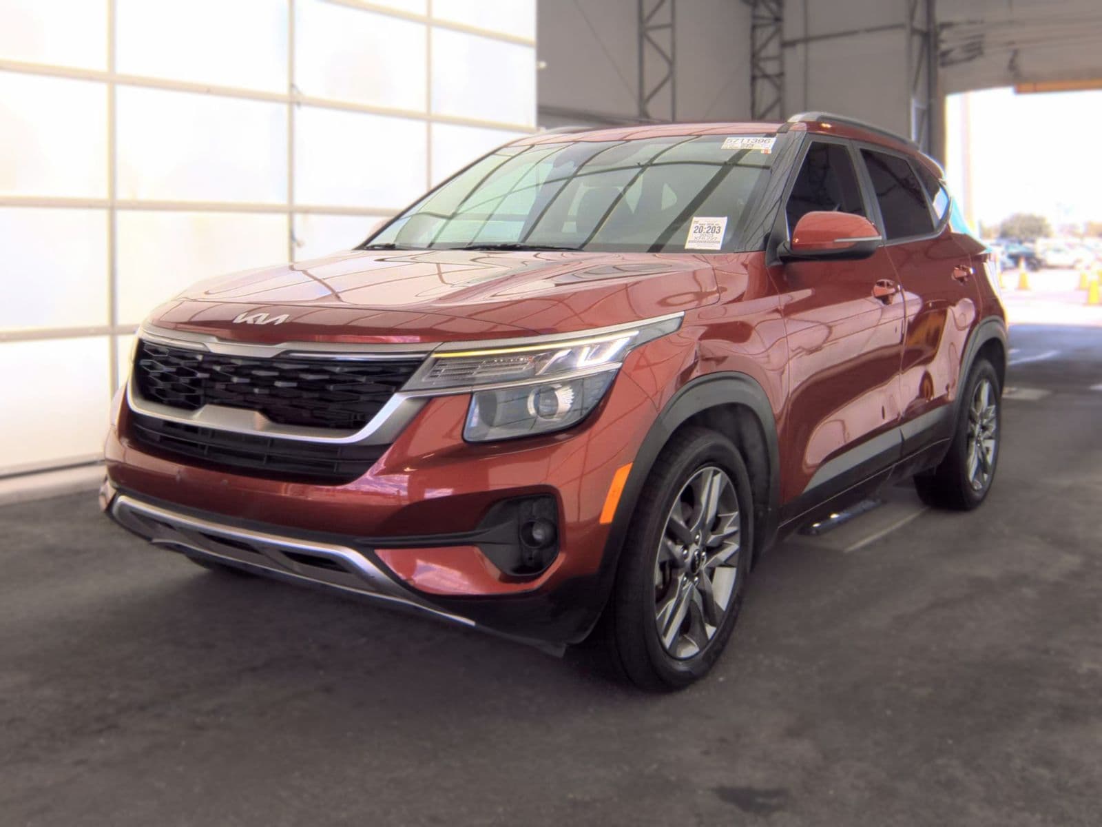 2023 KIA SELTOS S