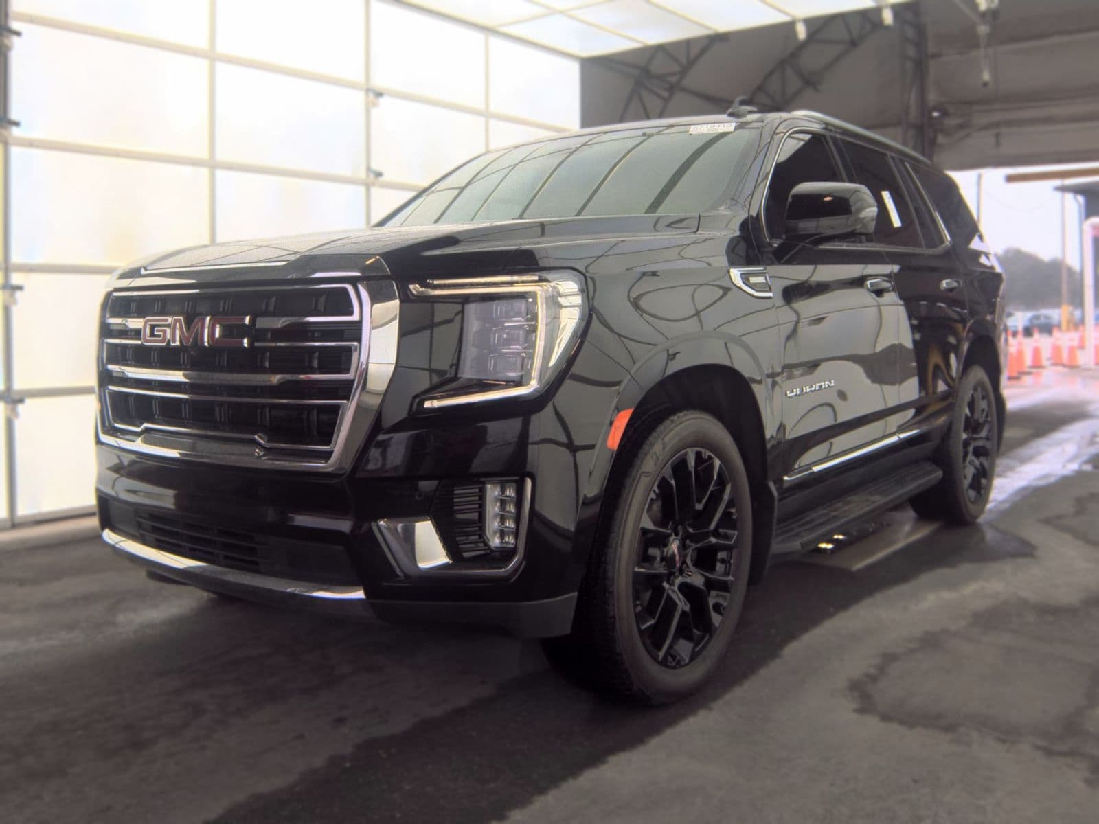 2023 GMC YUKON SLT