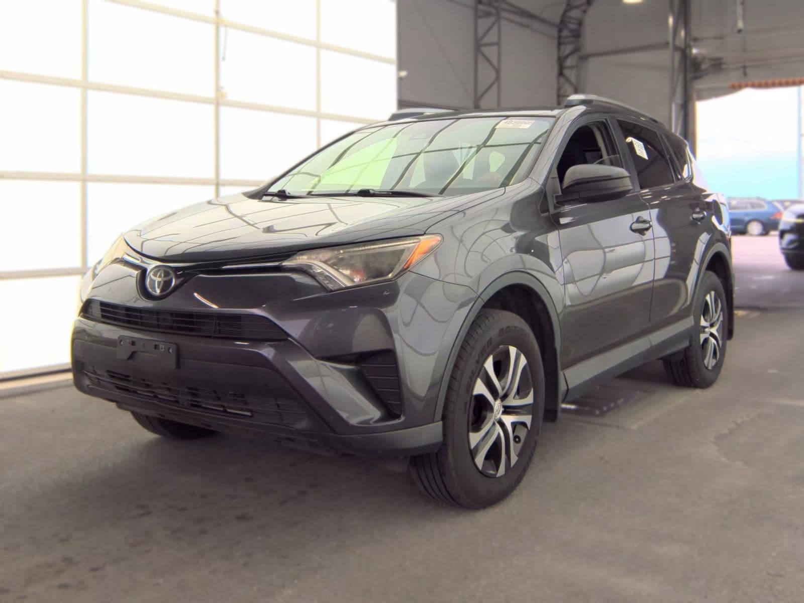 2018 TOYOTA RAV4 LE