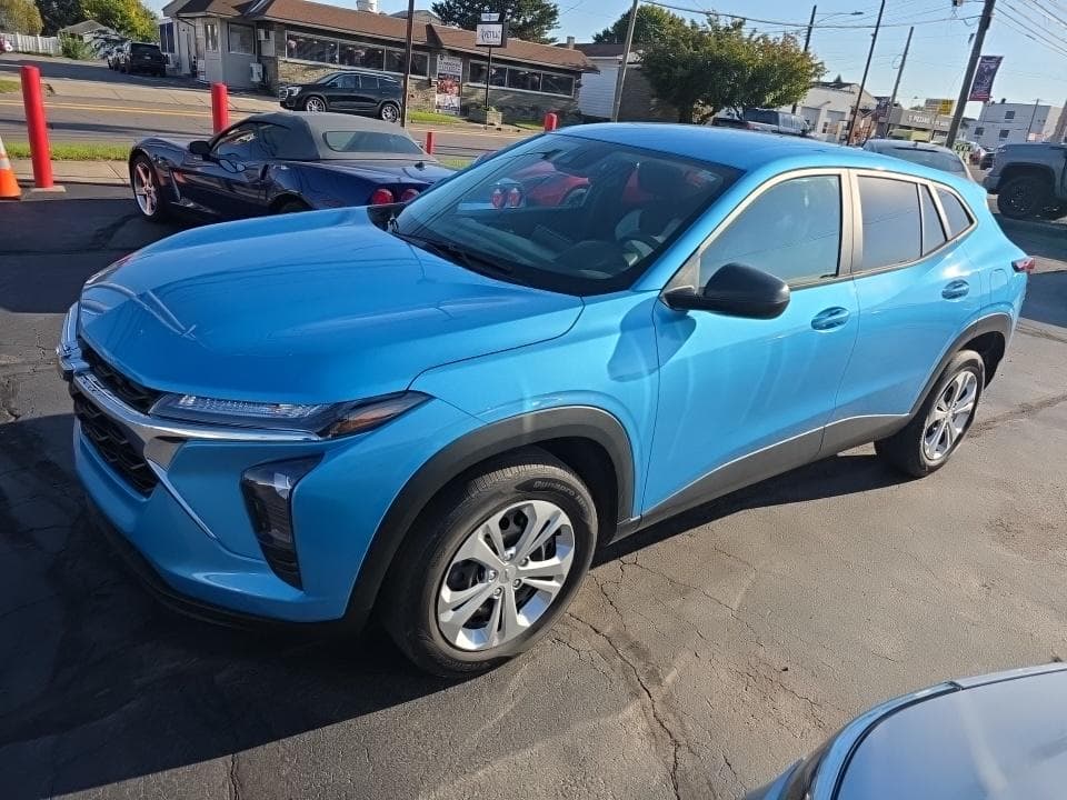 2025 CHEVROLET TRAX LS