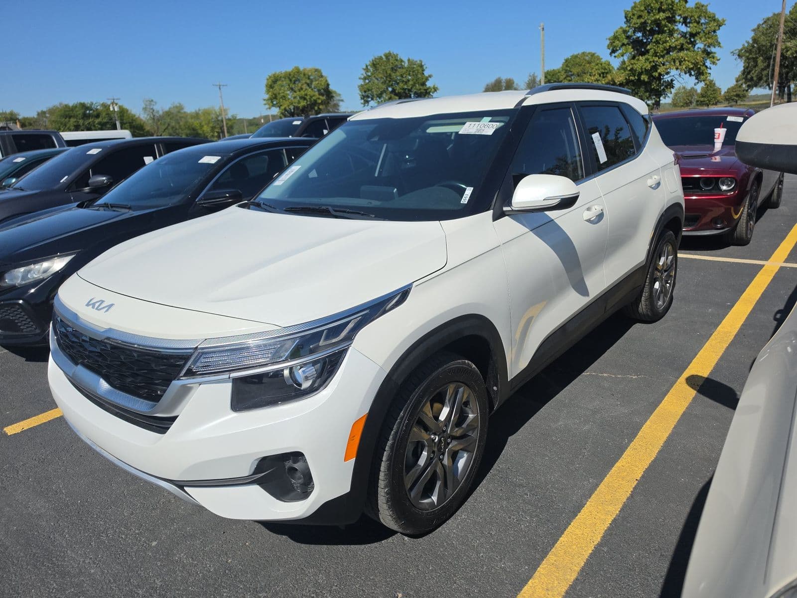 2023 KIA SELTOS S