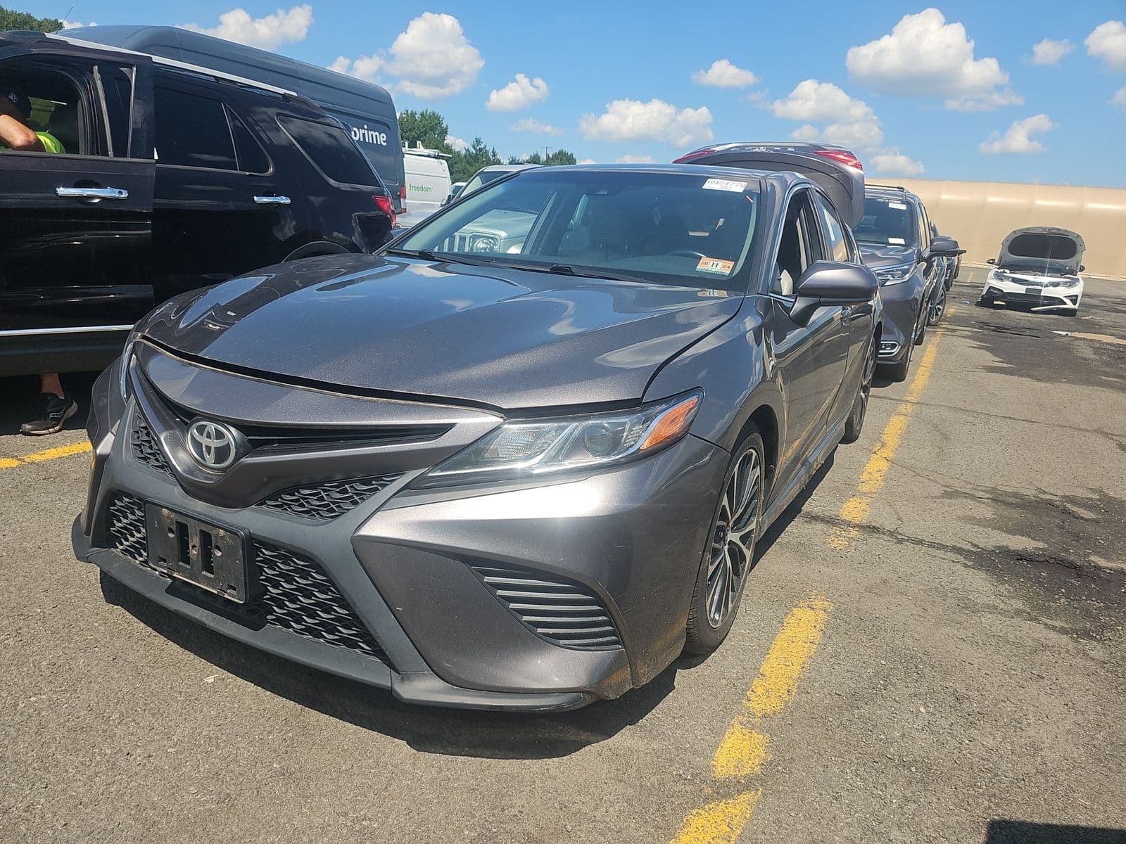 2018 TOYOTA CAMRY SE