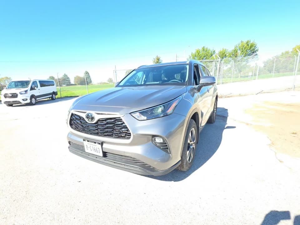 2026 TOYOTA HIGHLANDER XLE