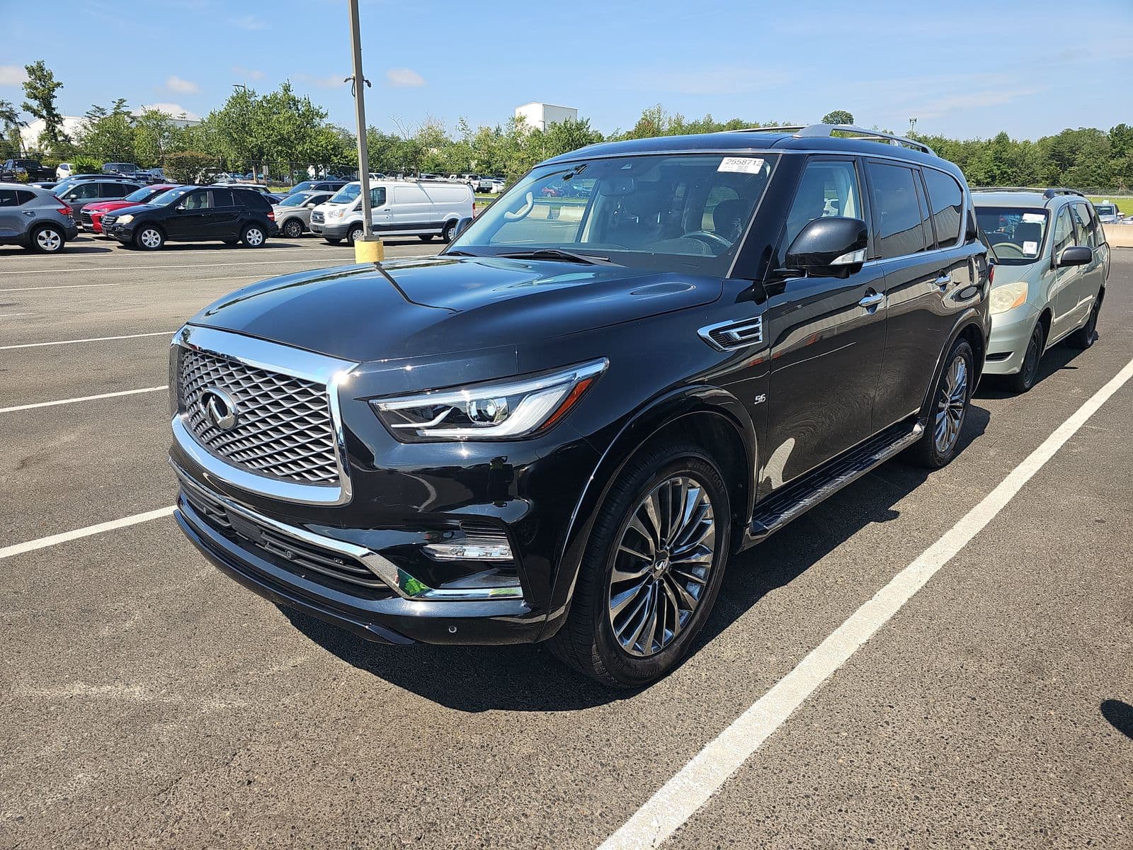 2019 INFINITI QX80 LUXE