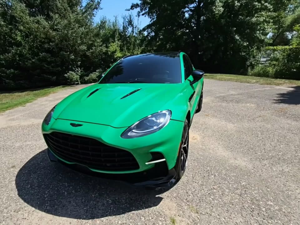 2025 ASTON MARTIN DBX 707