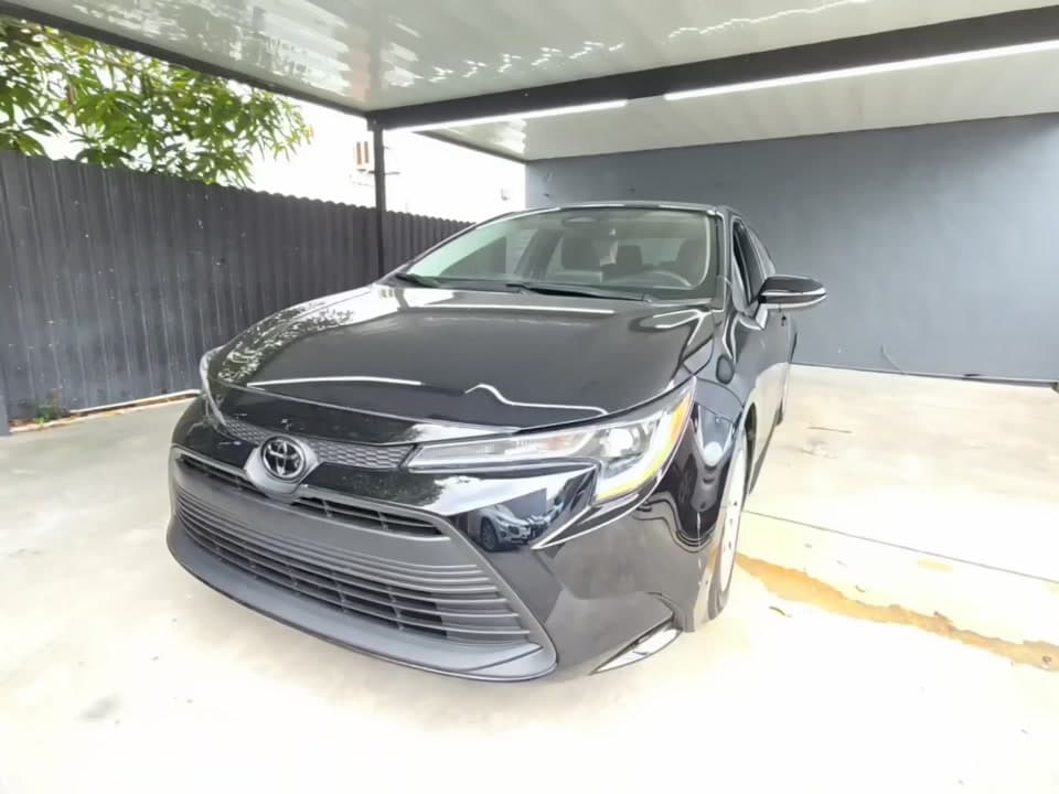 2025 TOYOTA COROLLA LE