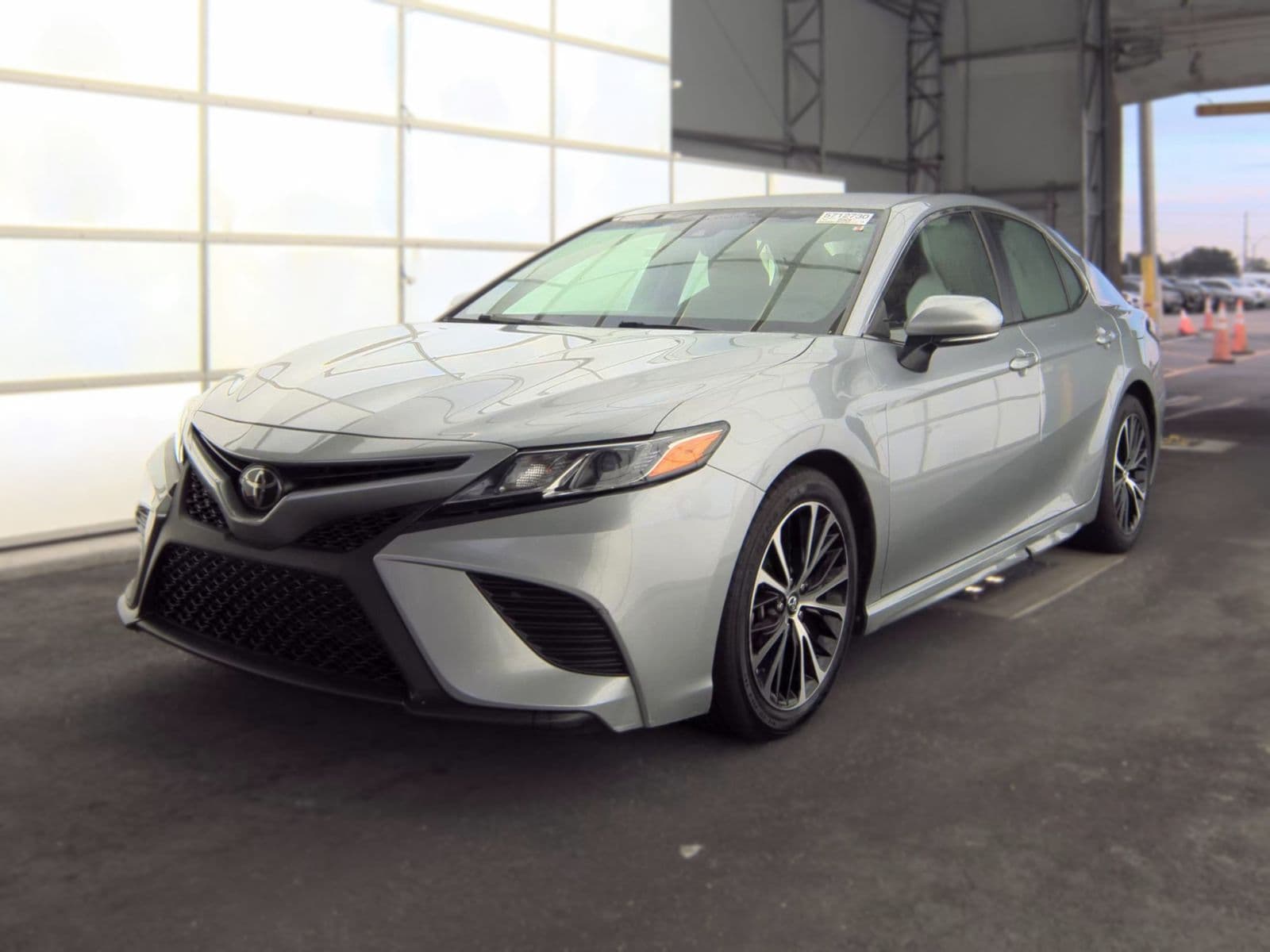2018 TOYOTA CAMRY SE
