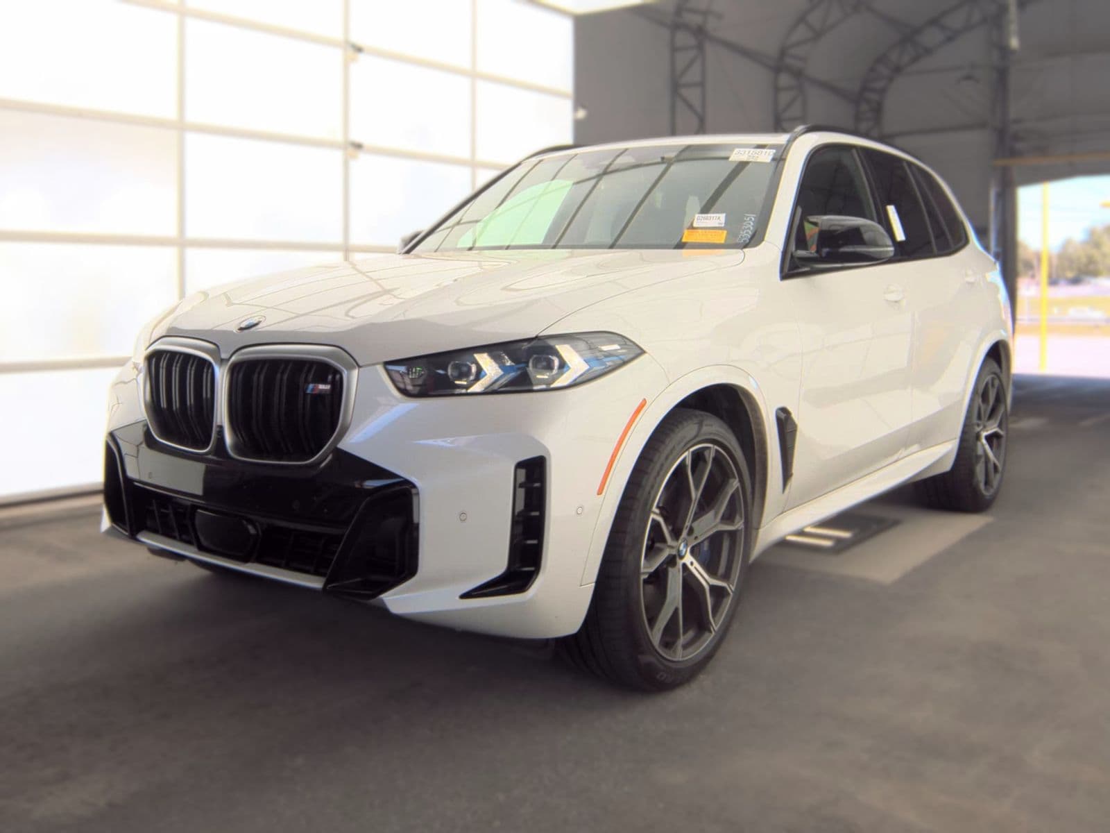 2025 BMW X5 M60I xDrive