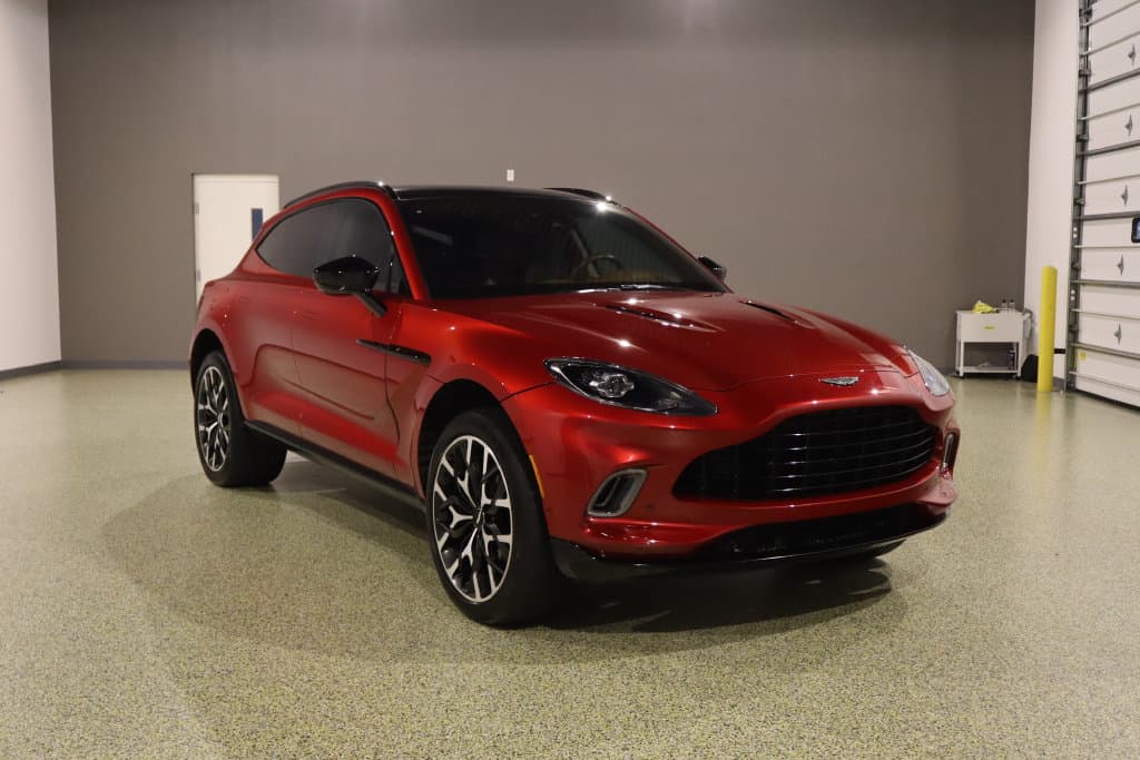 2021 ASTON MARTIN DBX Base