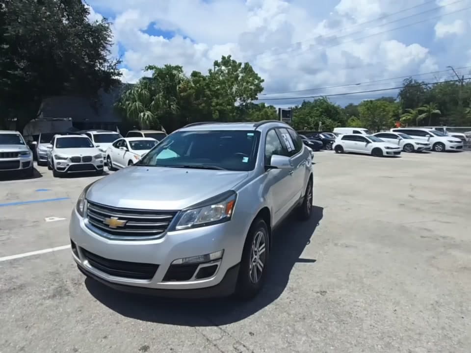 2017 CHEVROLET TRAVERSE LT