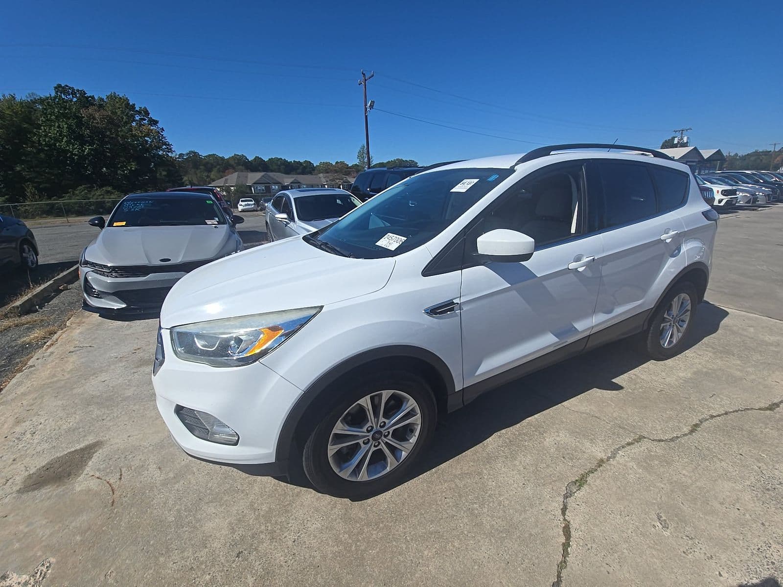 2017 FORD ESCAPE SE