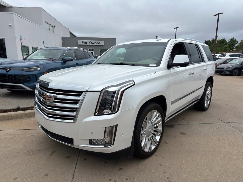 2018 CADILLAC ESCALADE Platinum