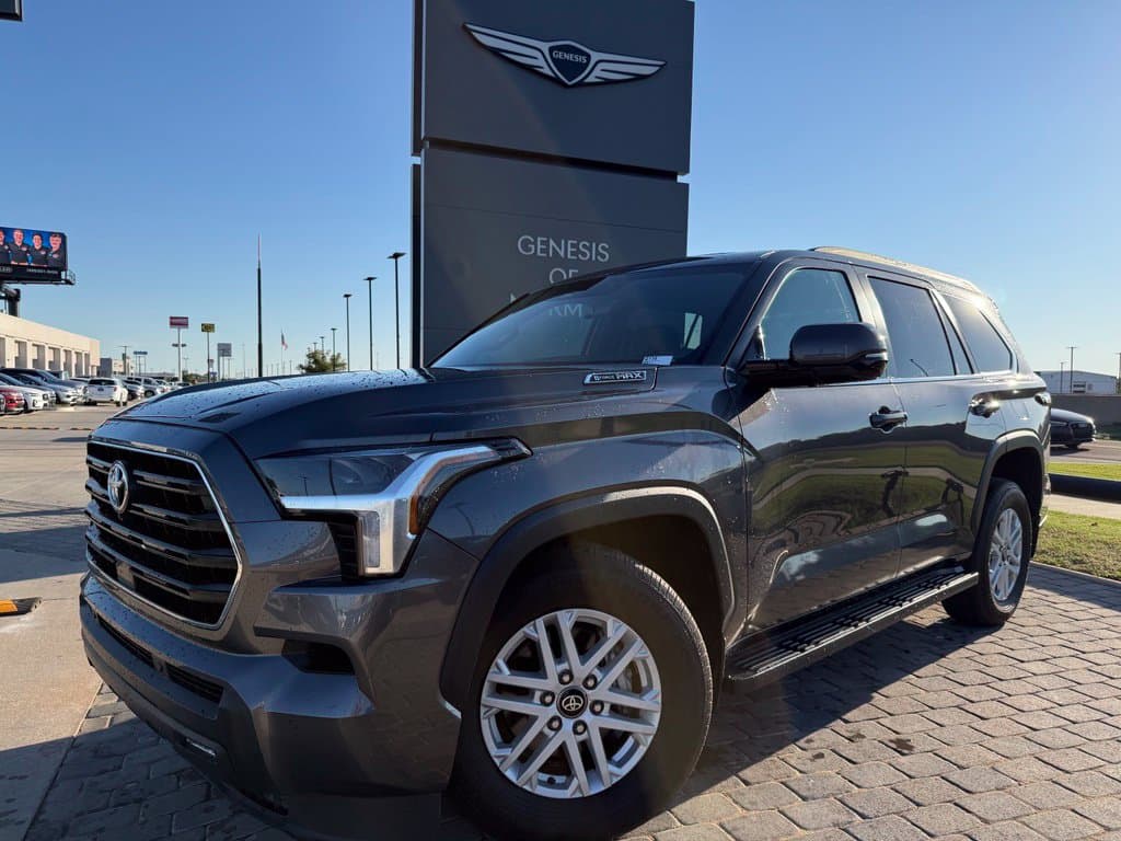 2025 TOYOTA SEQUOIA SR5