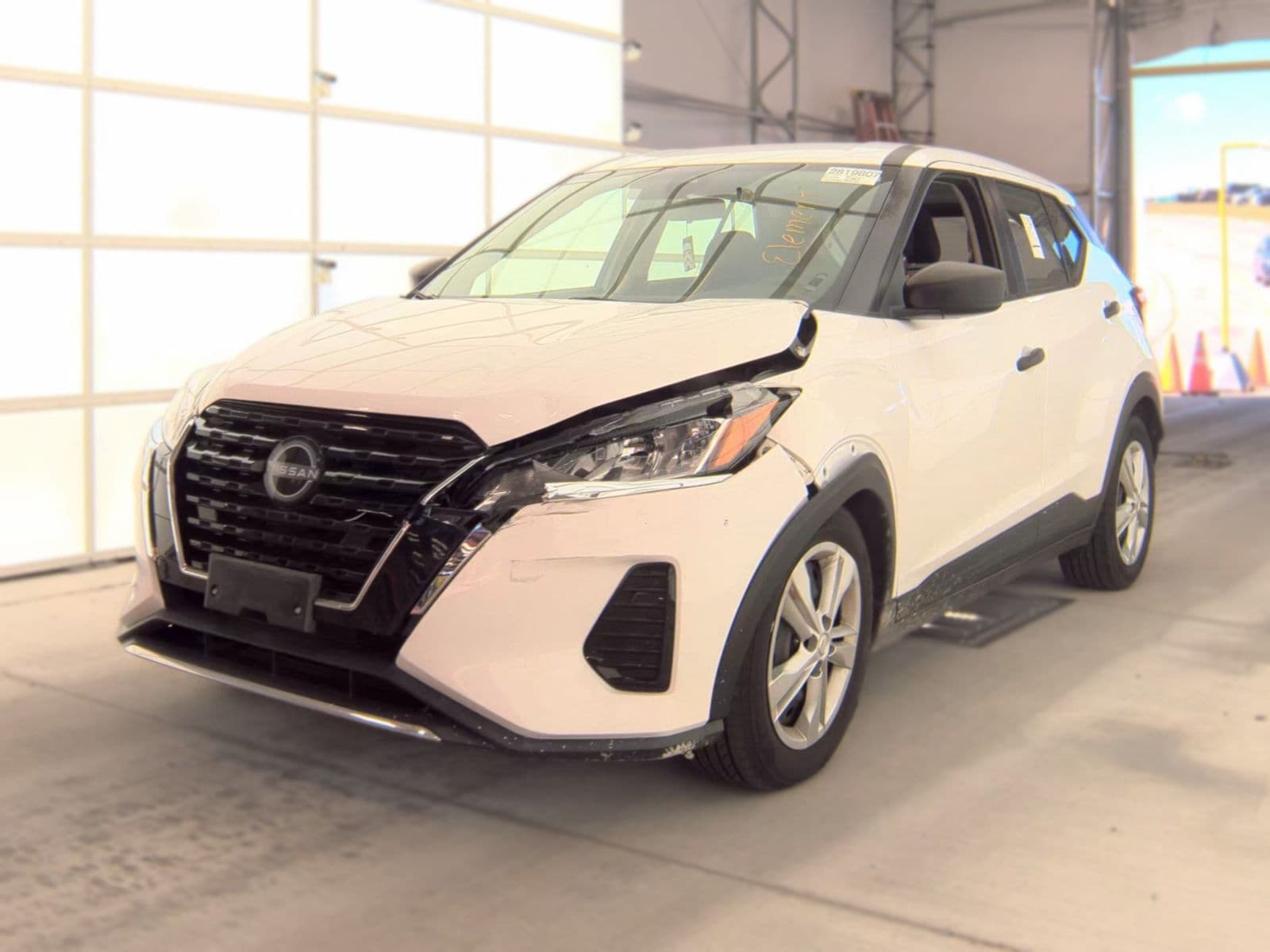 2023 NISSAN KICKS S