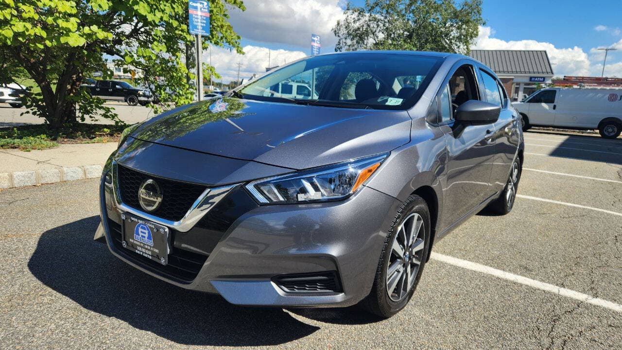 2022 NISSAN VERSA SV