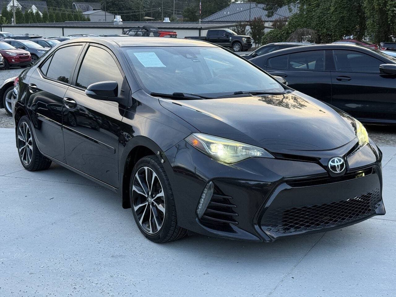 2018 TOYOTA COROLLA SE