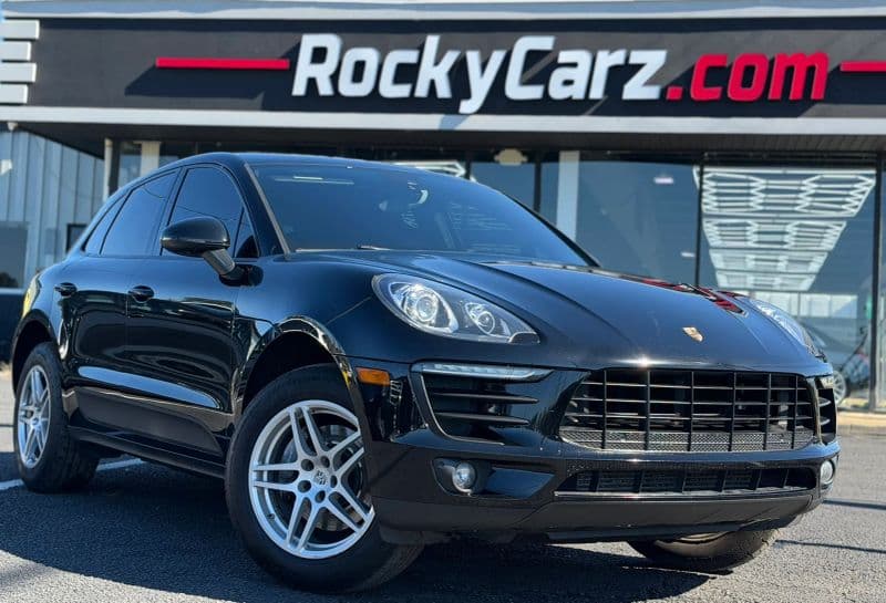 2018 PORSCHE MACAN Base