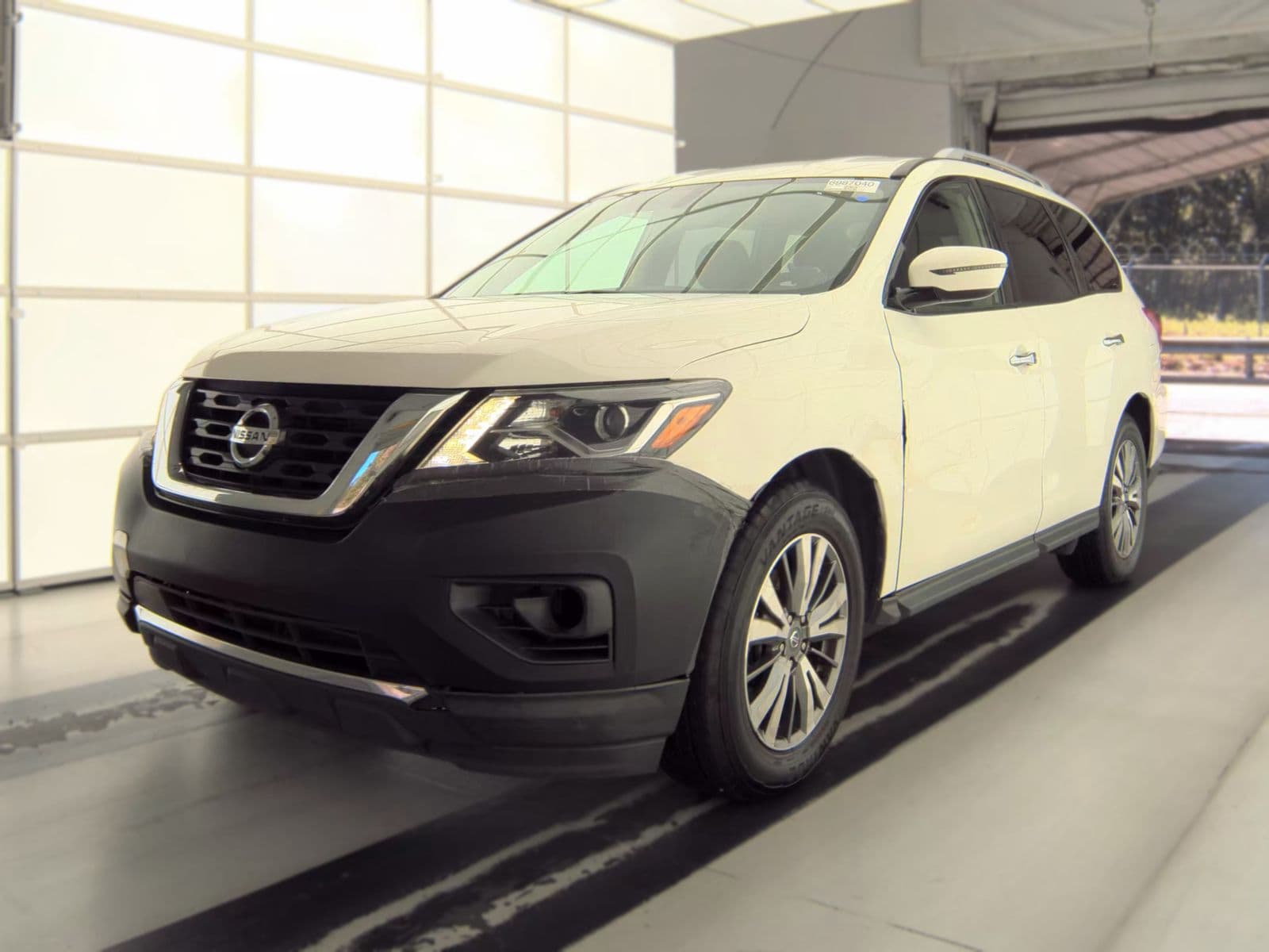 2019 NISSAN PATHFINDER SV
