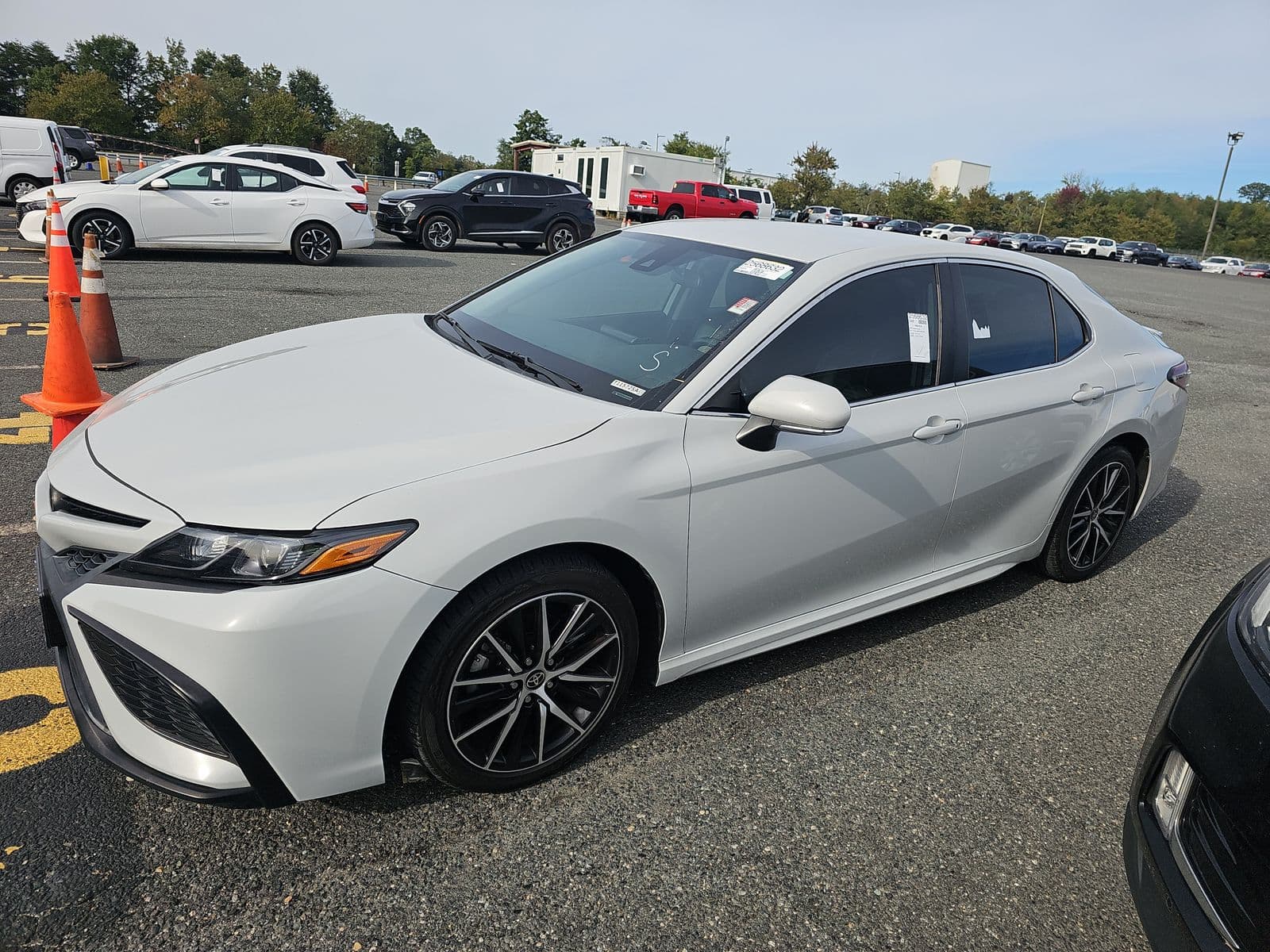2023 TOYOTA CAMRY SE
