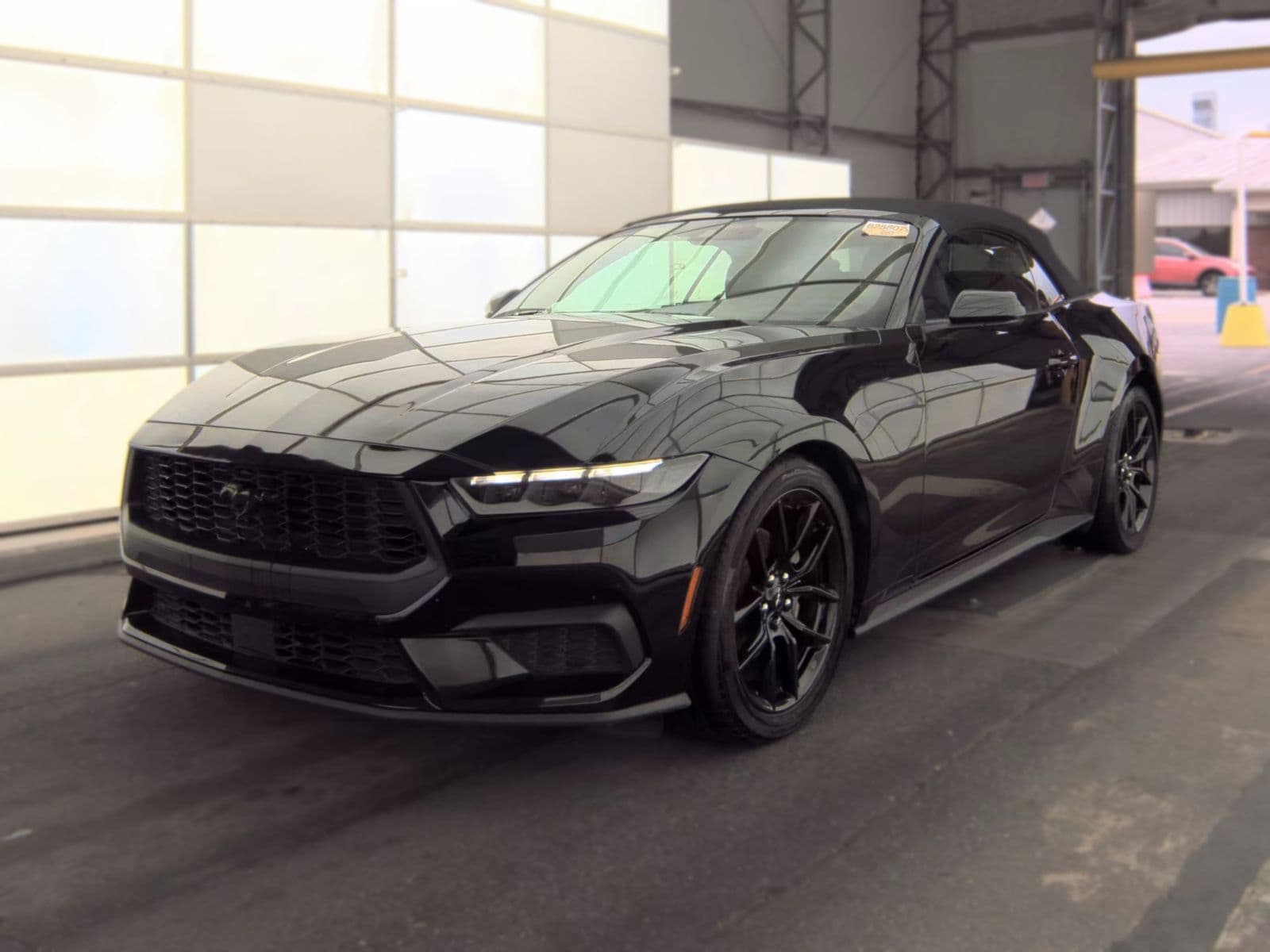 2025 FORD MUSTANG EcoBoost